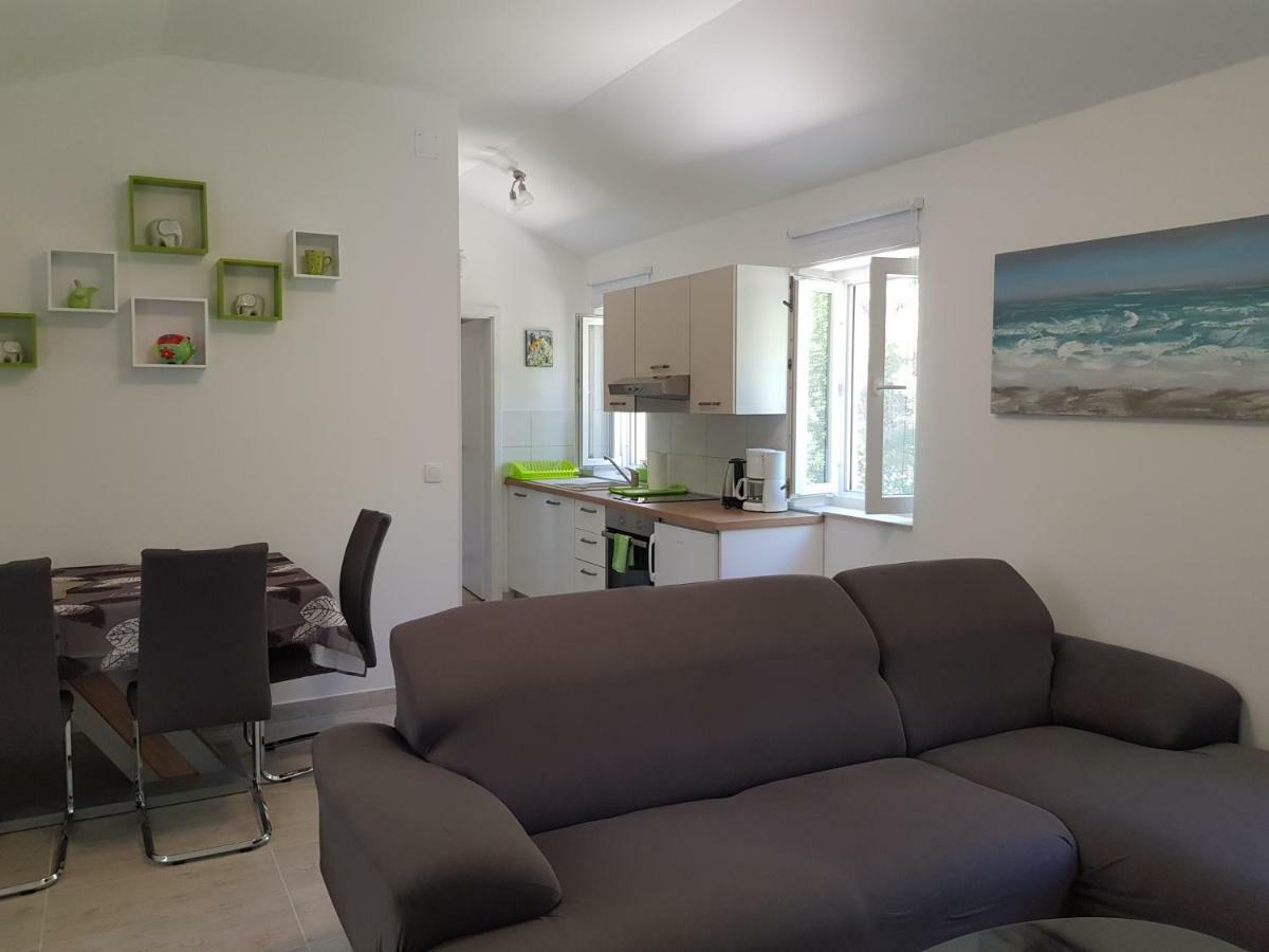 Apartment Zdenka Veli Lošinj 外观 照片