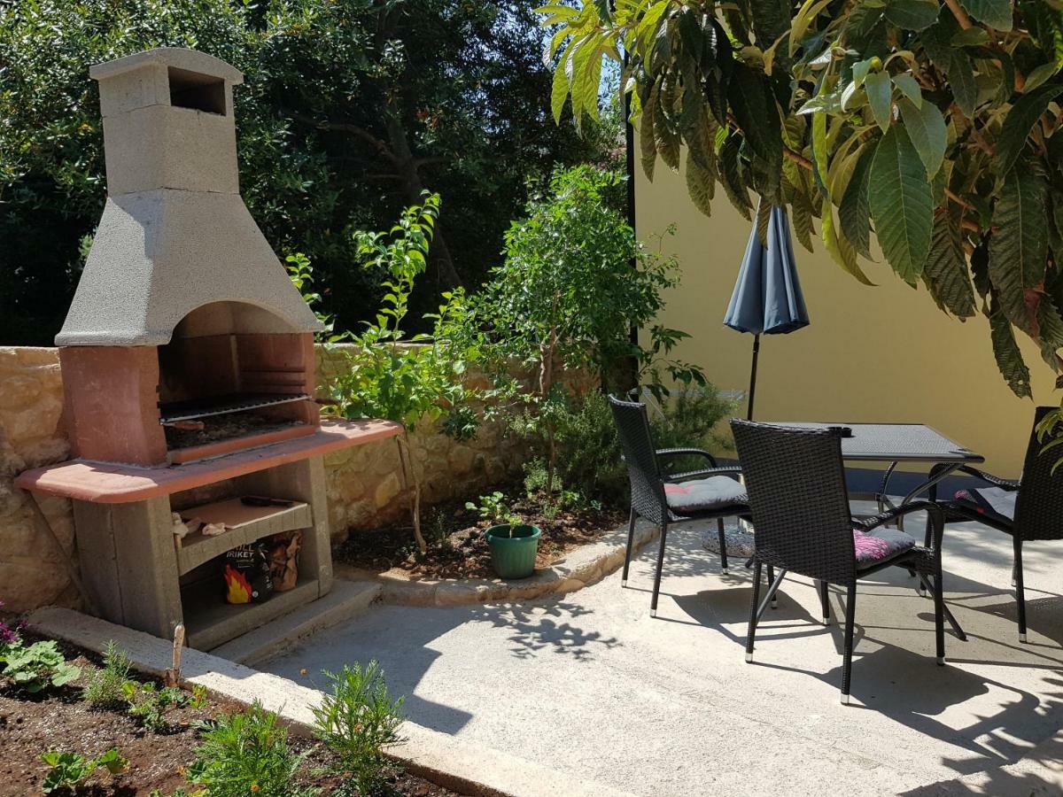 Apartment Zdenka Veli Lošinj 外观 照片