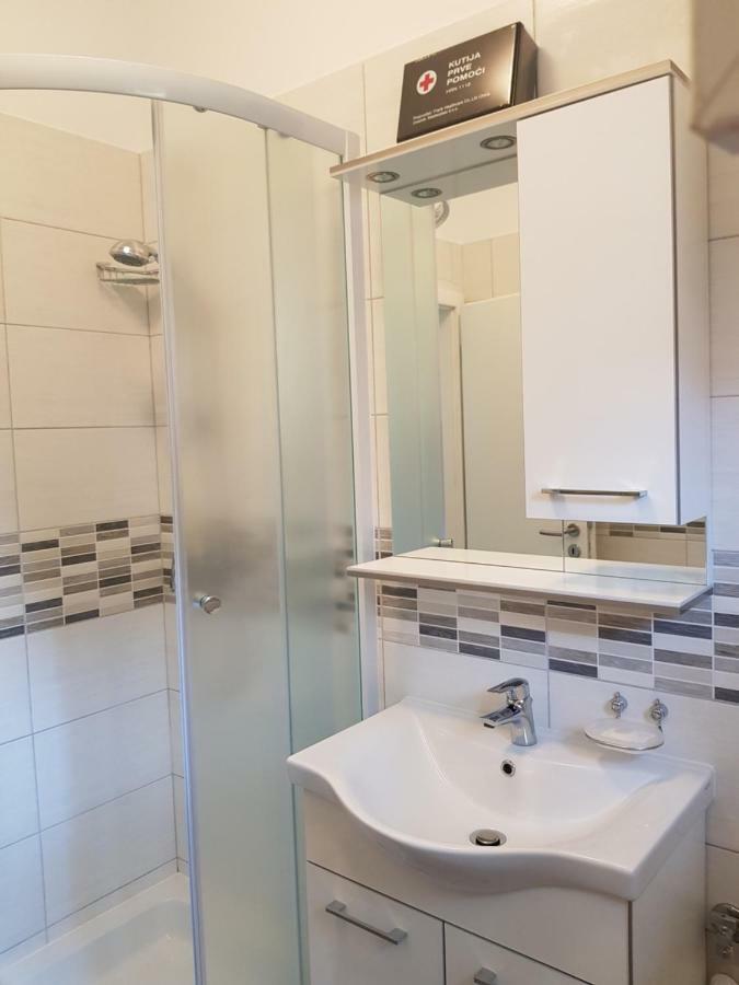 Apartment Zdenka Veli Lošinj 外观 照片