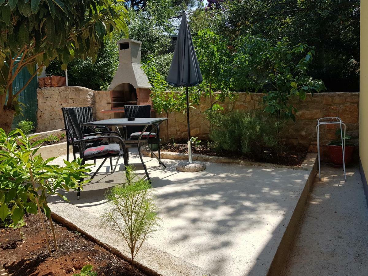 Apartment Zdenka Veli Lošinj 外观 照片